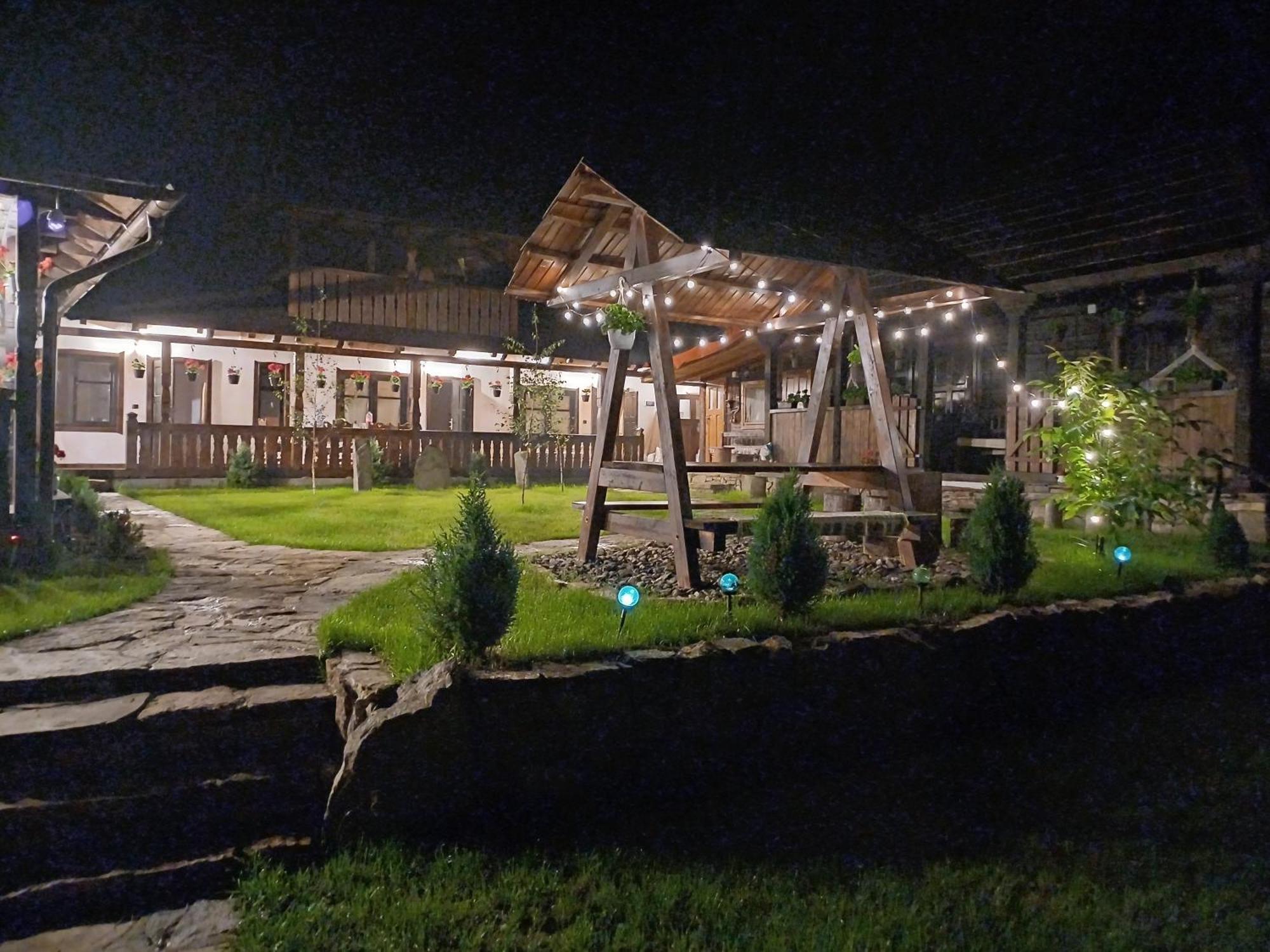 Casuta Din Valea Regilor Villa Gradistea de Munte ภายนอก รูปภาพ